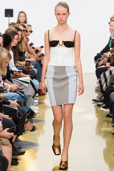 Look 23